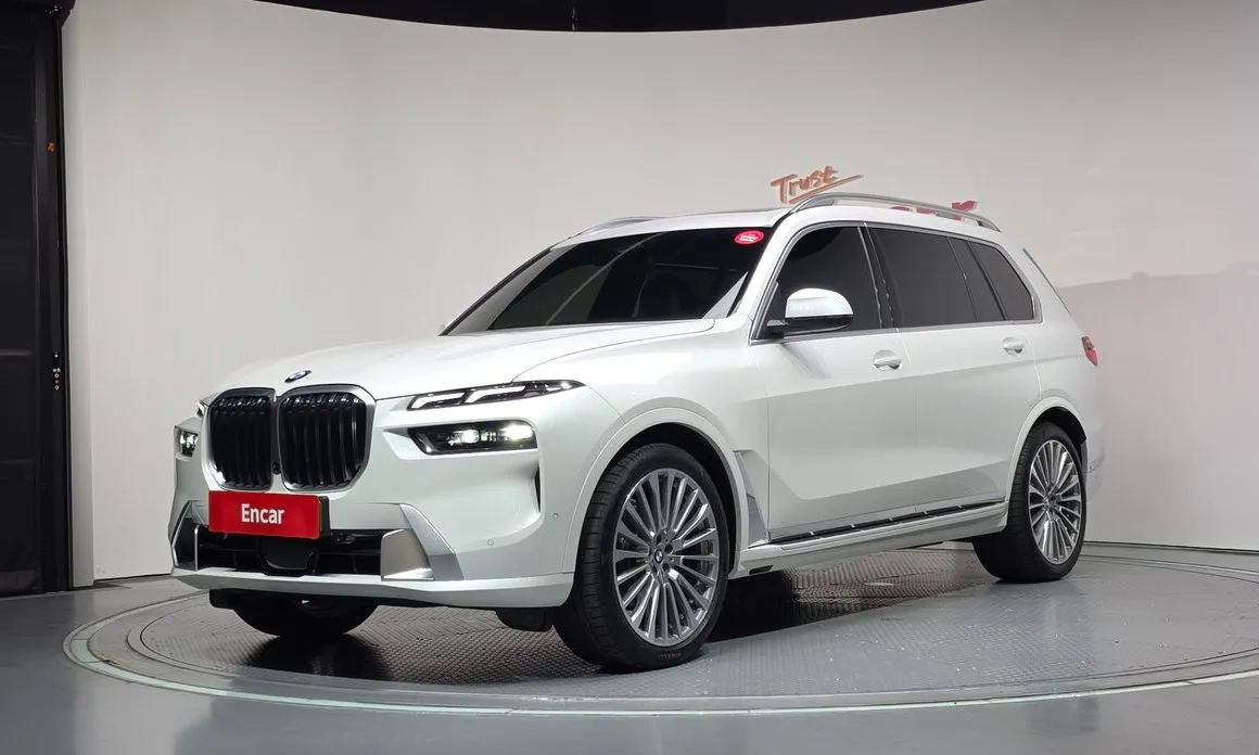 BMW X7 — фото 1