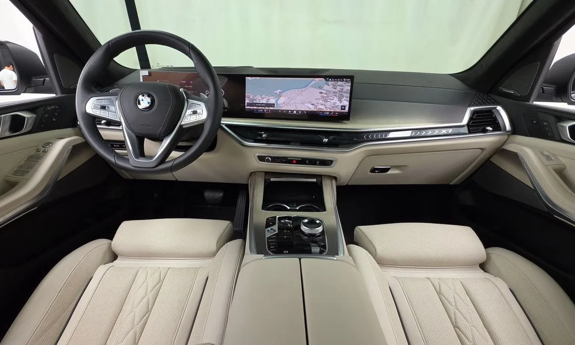 BMW X7 — фото 9