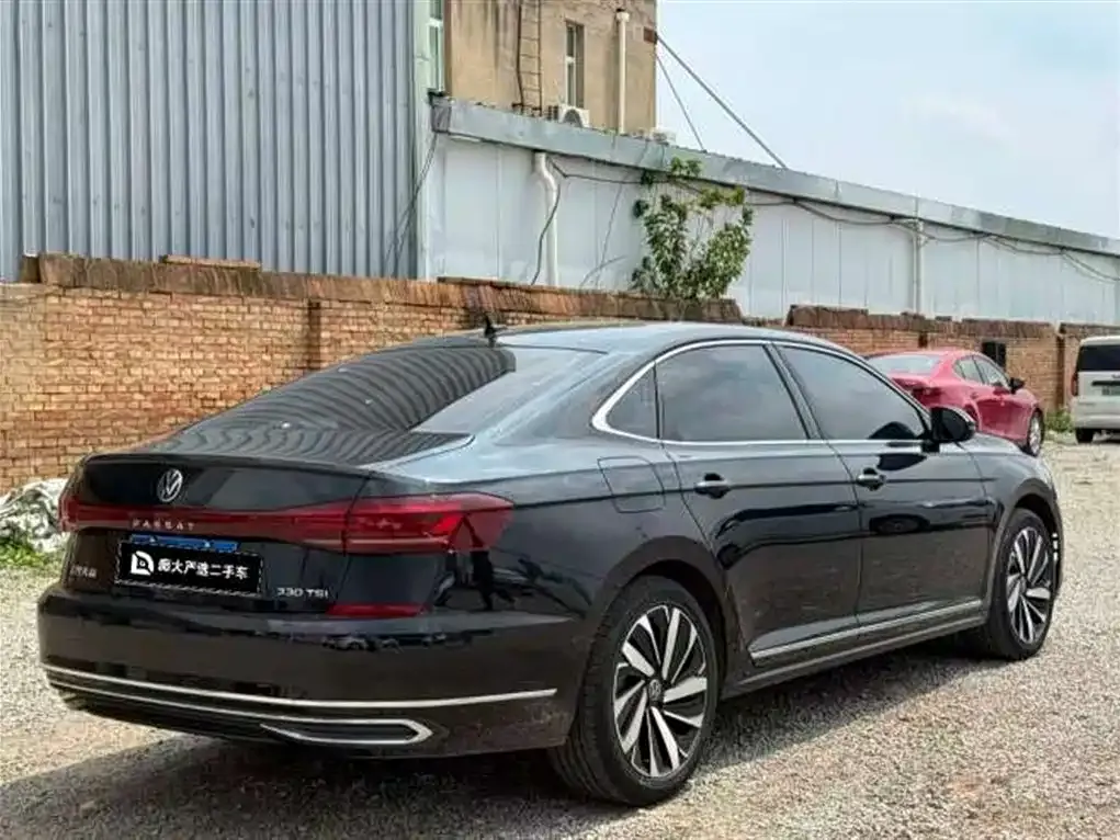 Volkswagen Passat — фото 5