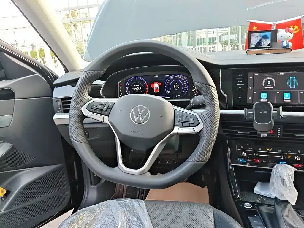 Volkswagen Passat — фото 10