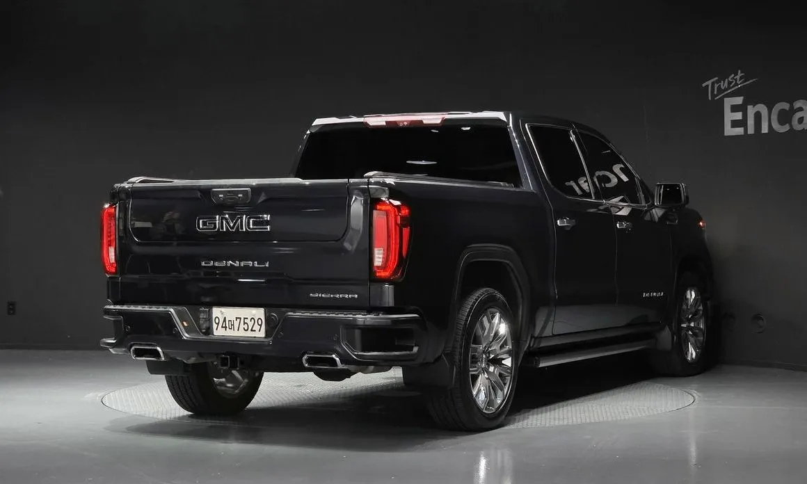 GMC Sierra — фото 5