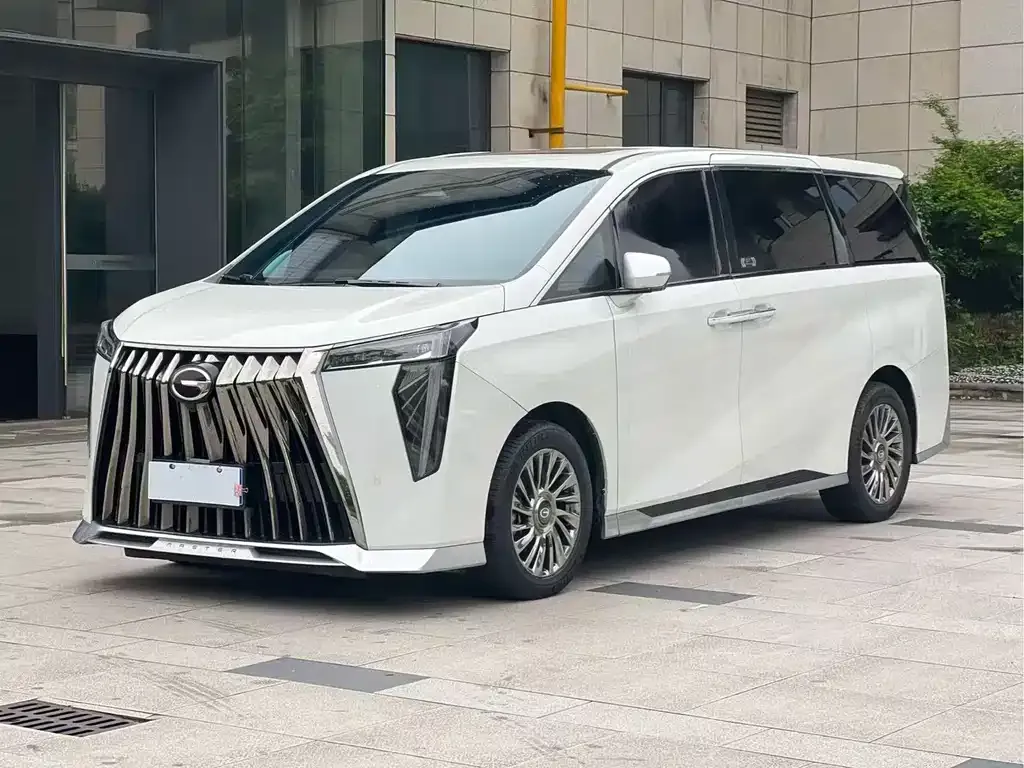GAC Motor Trumpchi M8 — фото 1
