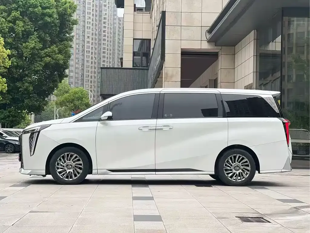 GAC Motor Trumpchi M8 — фото 6
