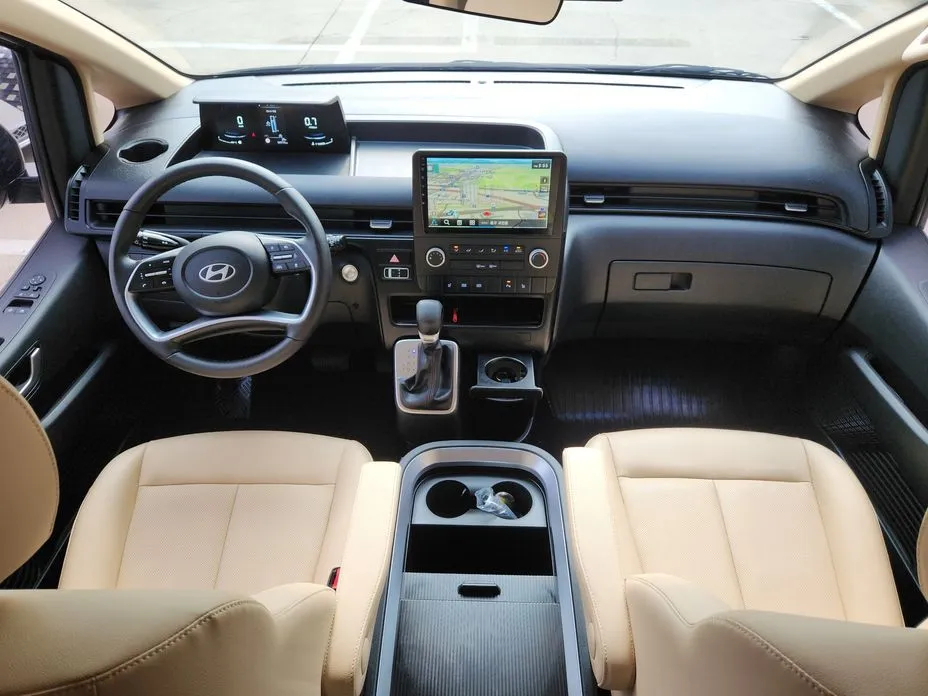 Hyundai Staria — фото 6