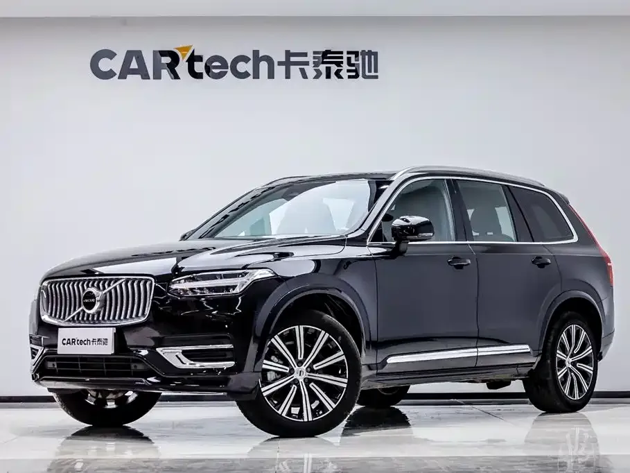 Volvo XC90 — фото 8