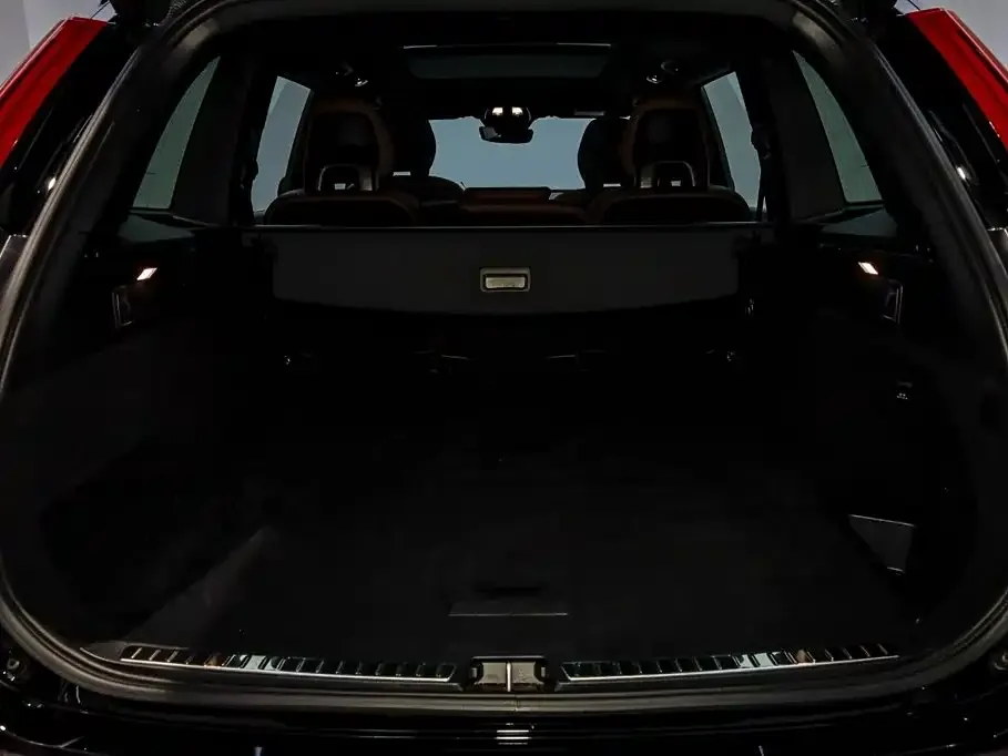 Volvo XC90 — фото 2