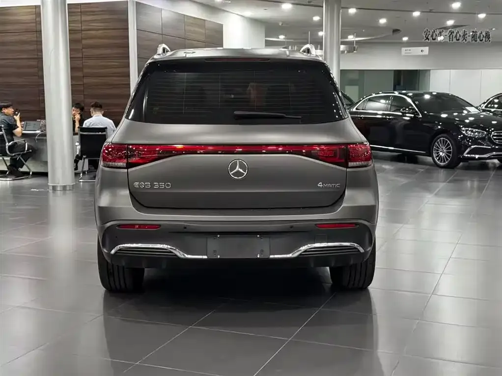 Mercedes-Benz EQB — фото 2