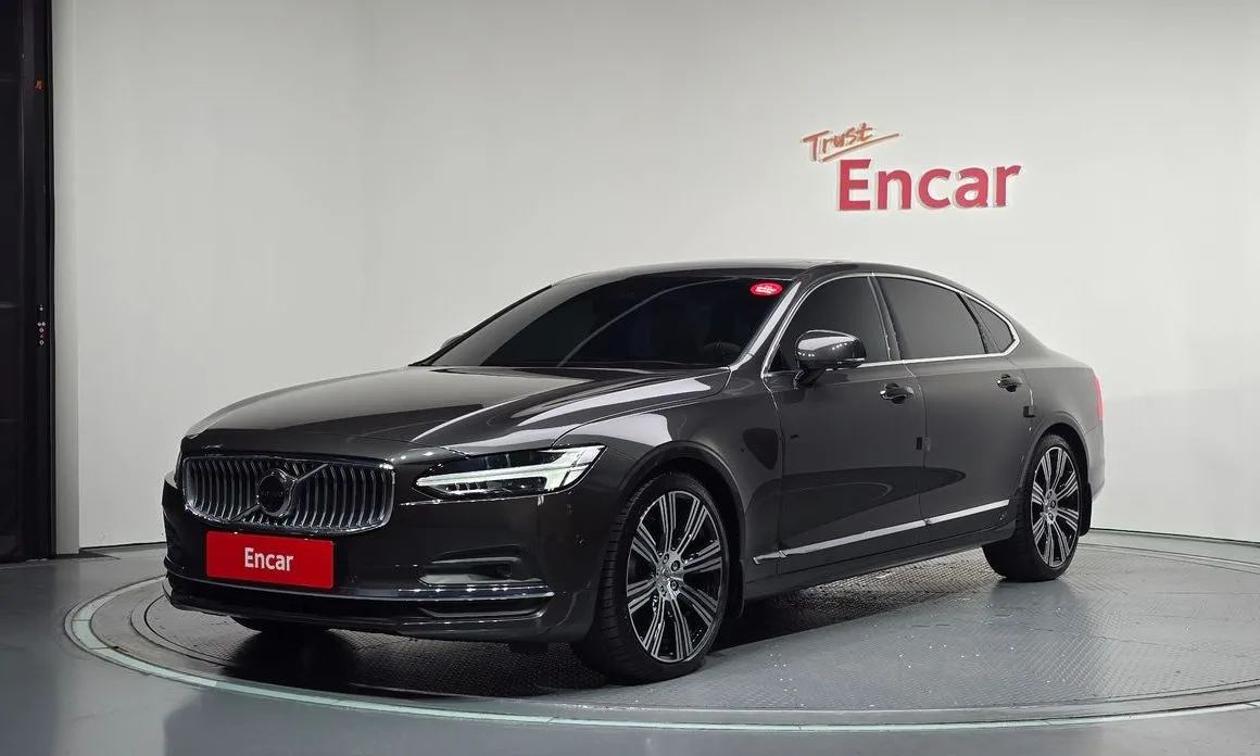 Volvo S90 — фото 1