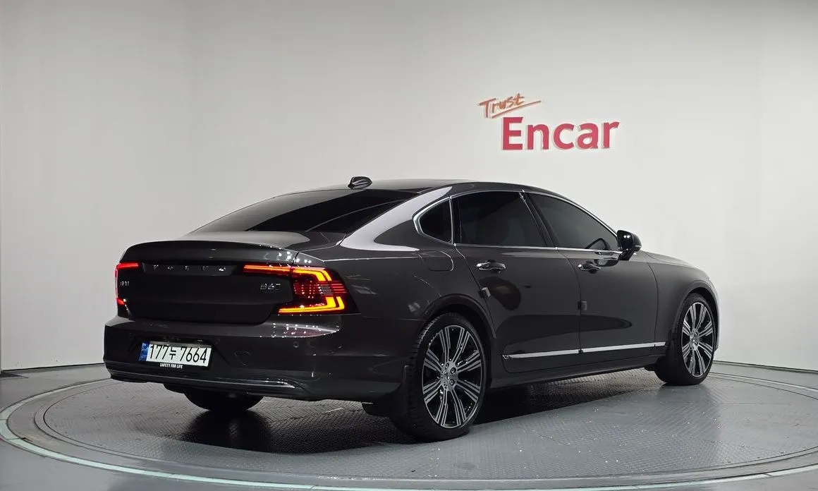 Volvo S90 — фото 4
