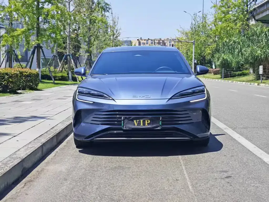 BYD Seal — фото 10