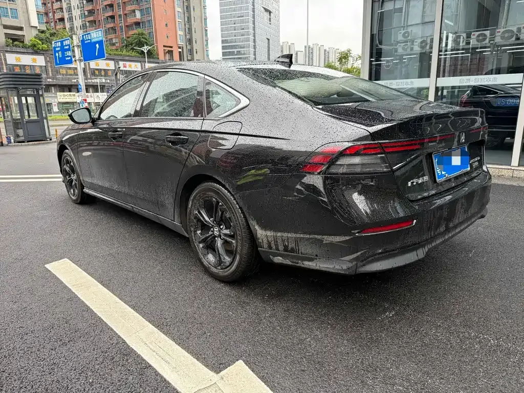Honda Accord — фото 3