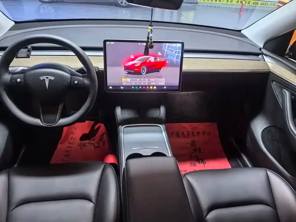 Tesla Model Y — фото 6