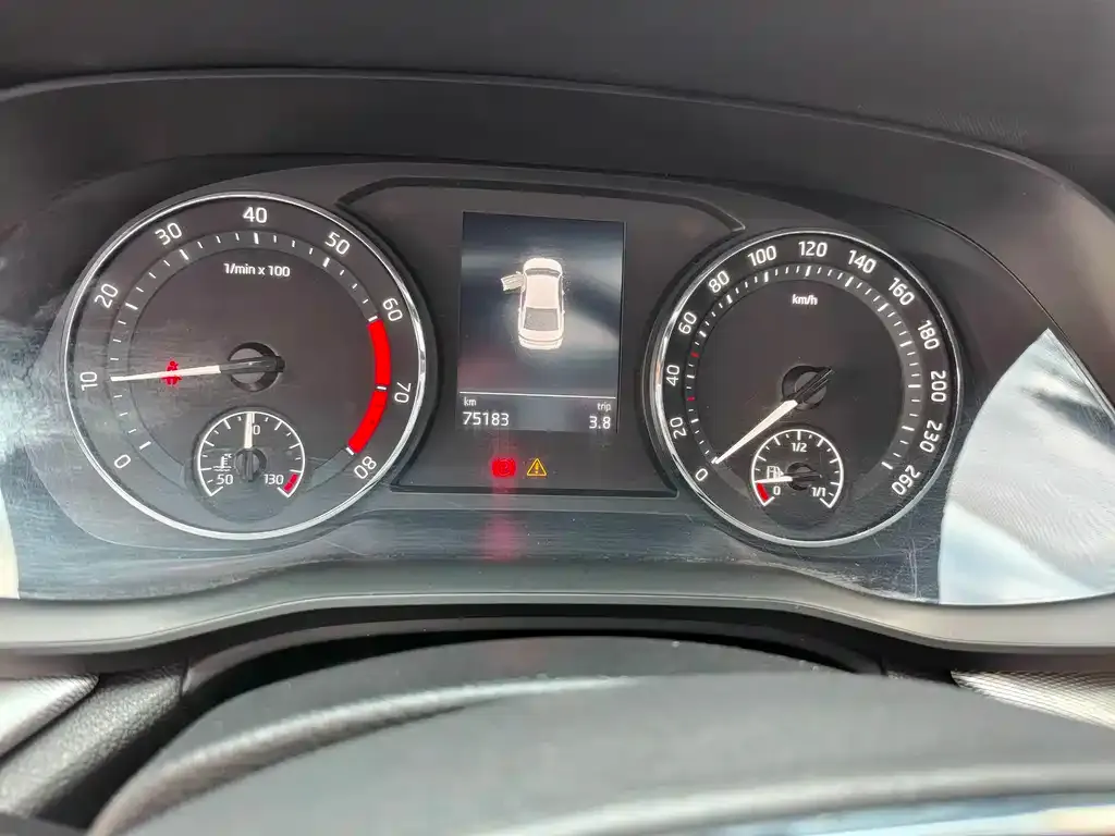 Skoda Octavia — фото 2