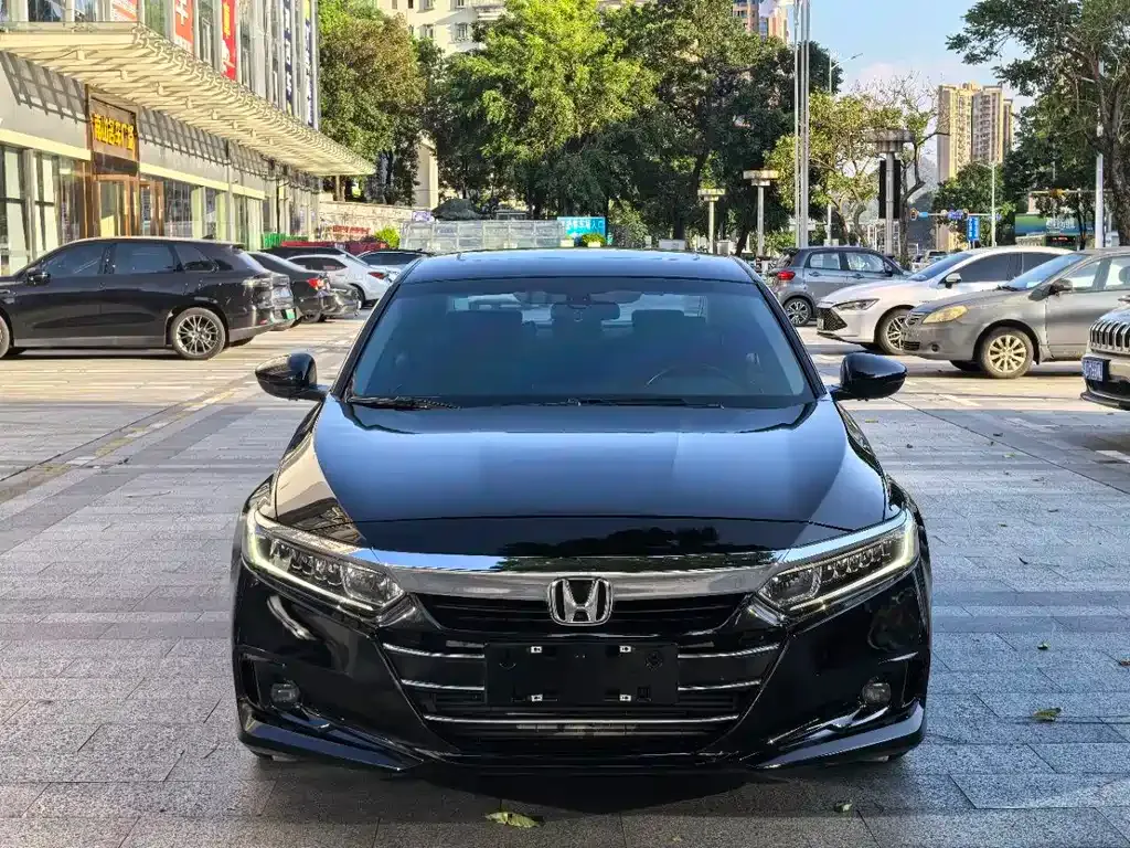 Honda Accord — фото 6