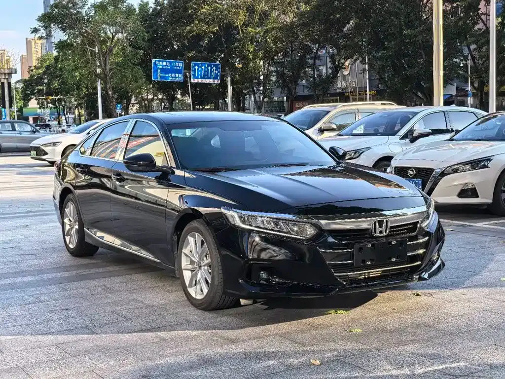 Honda Accord — фото 3