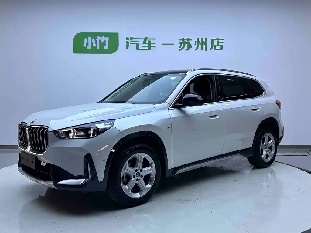 BMW X1 — фото 1