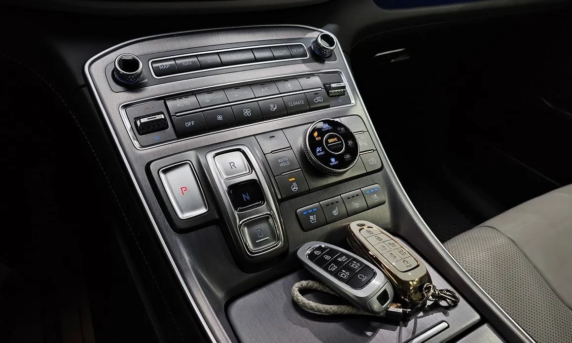 Hyundai Santafe — фото 8