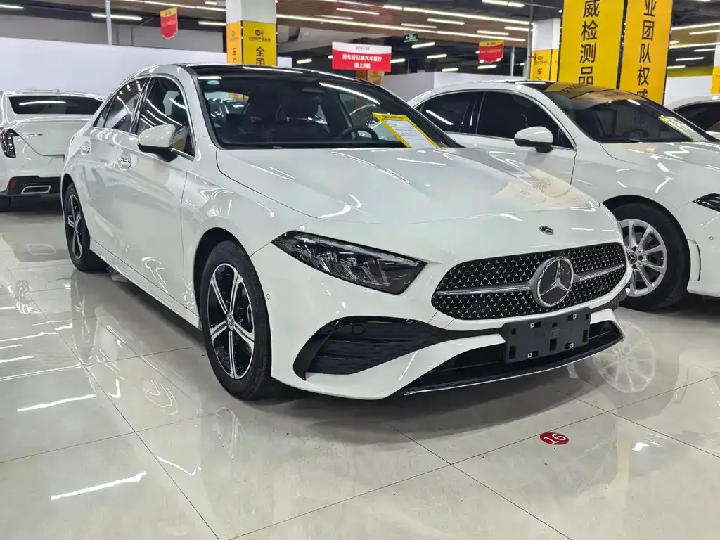 Mercedes-Benz A-Class — фото 9