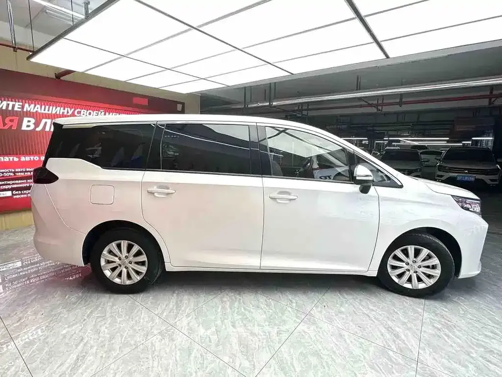 GAC Motor Trumpchi M6 — фото 7