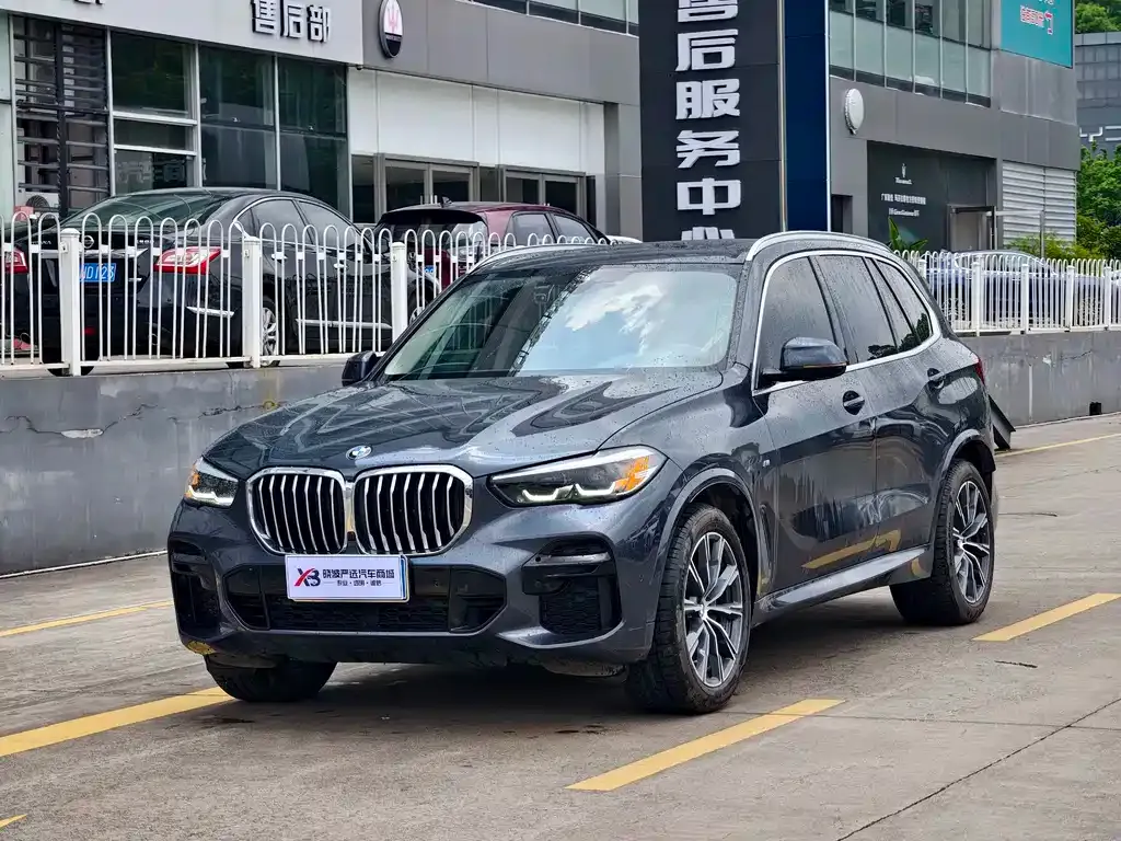 BMW X5 (Import) — фото 1