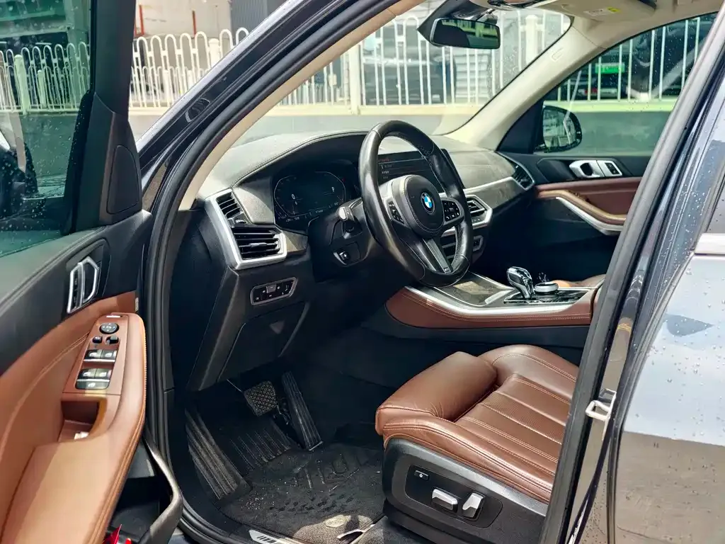 BMW X5 (Import) — фото 3