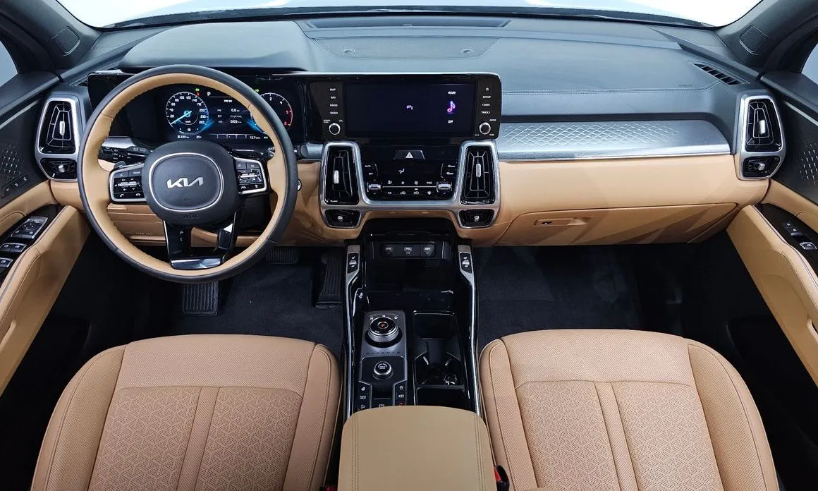 Kia Sorento — фото 8
