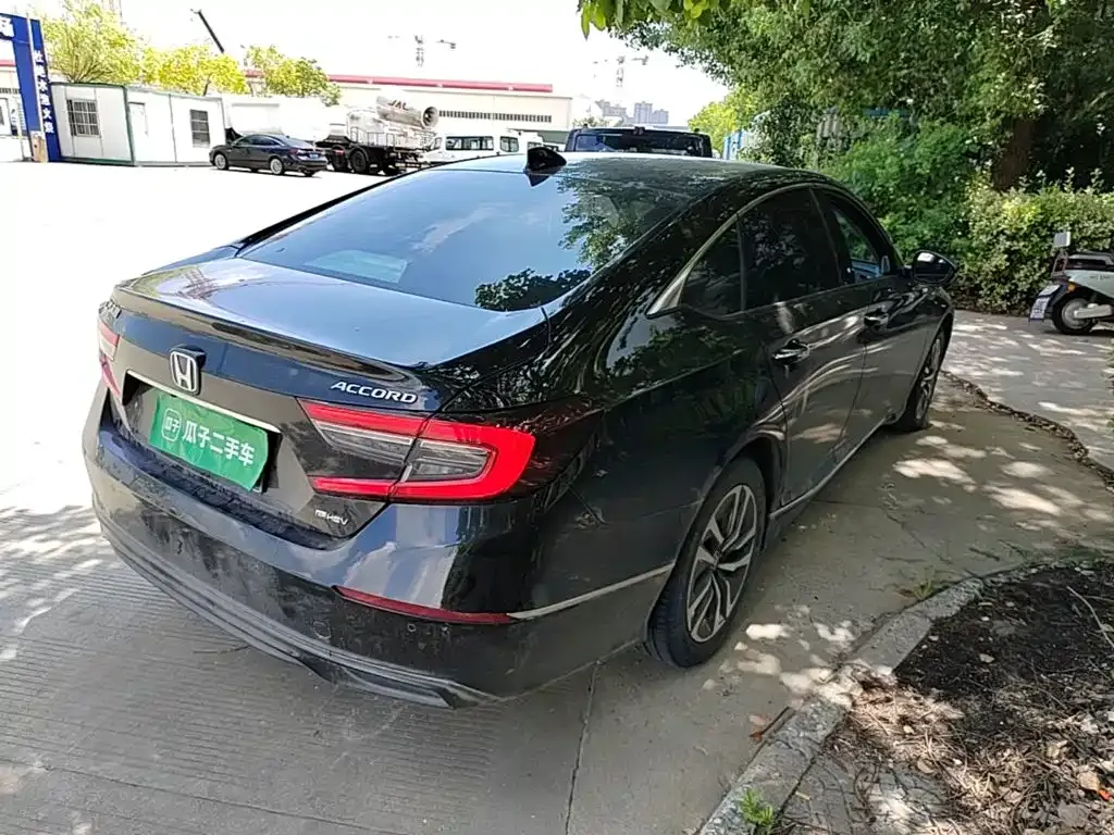 Honda Accord — фото 4