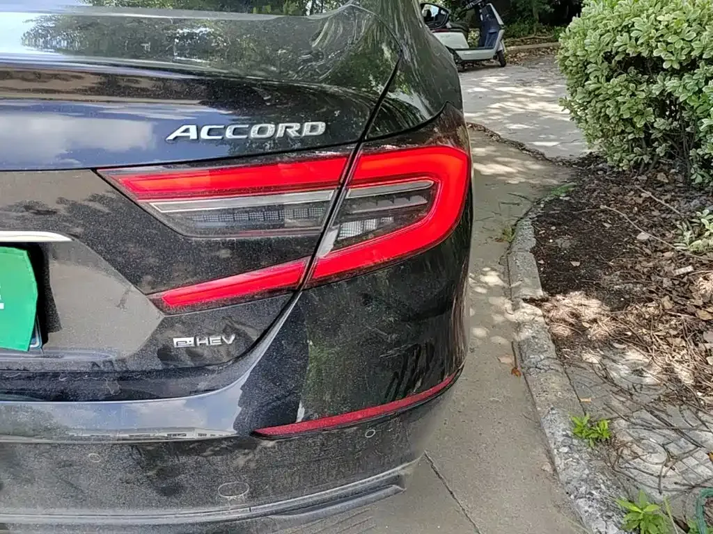 Honda Accord — фото 6