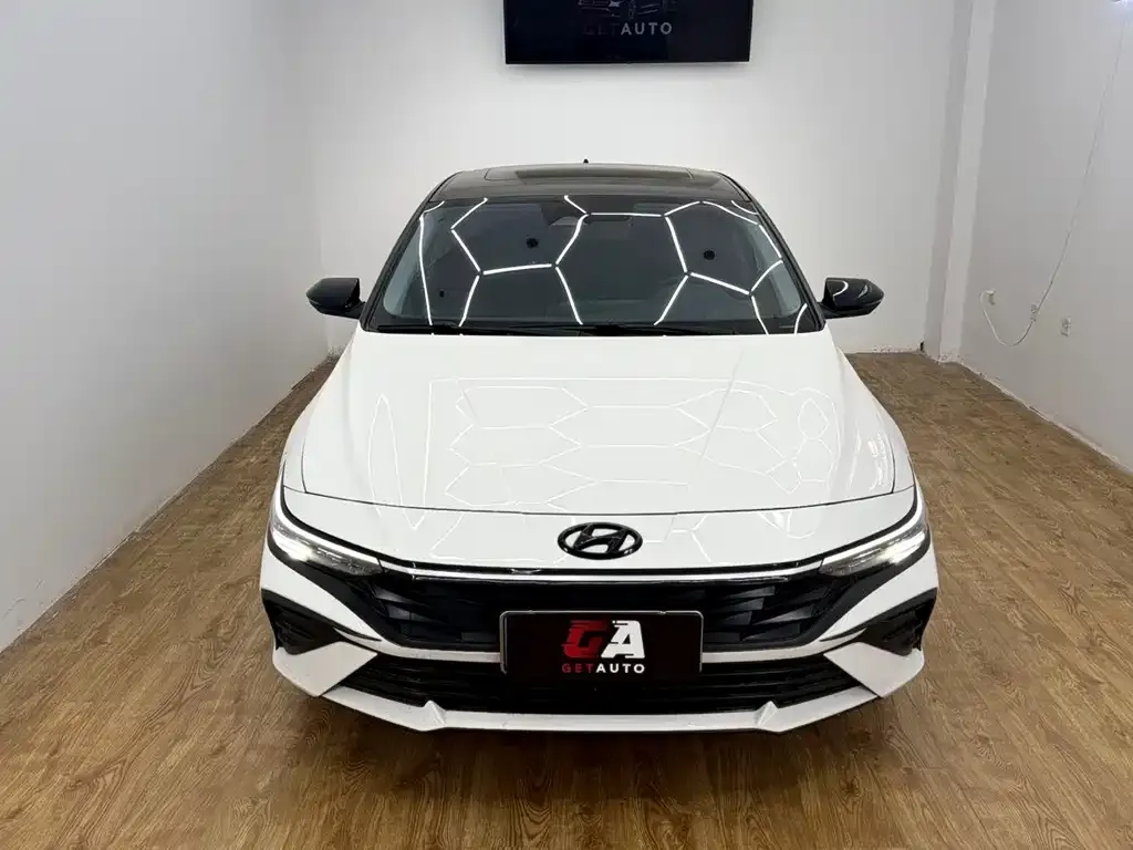 Hyundai Elantra — фото 9