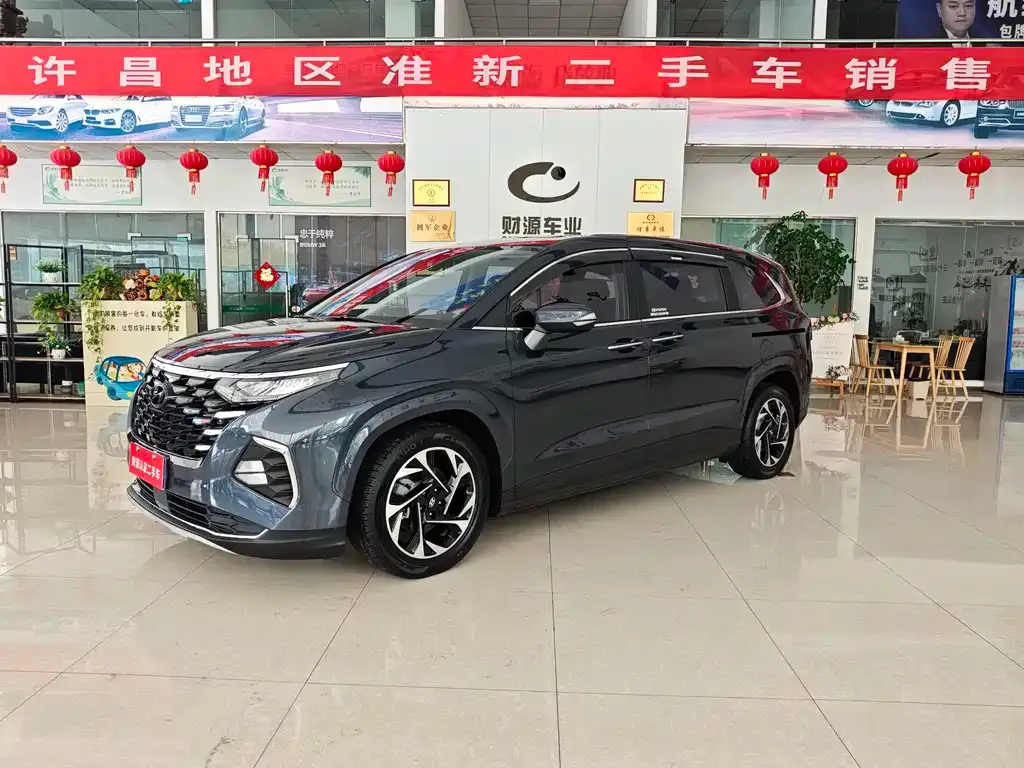 Hyundai Custo — фото 1