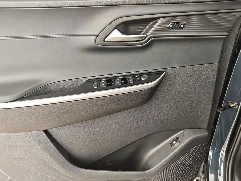 Hyundai Custo — фото 6