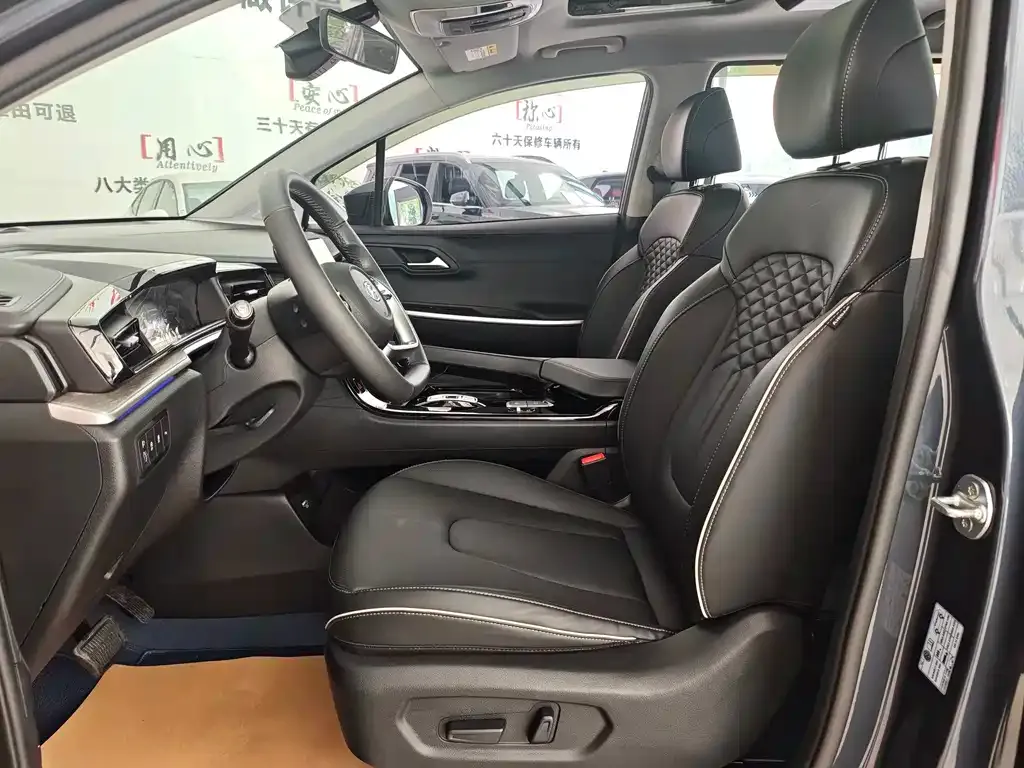 Hyundai Custo — фото 10