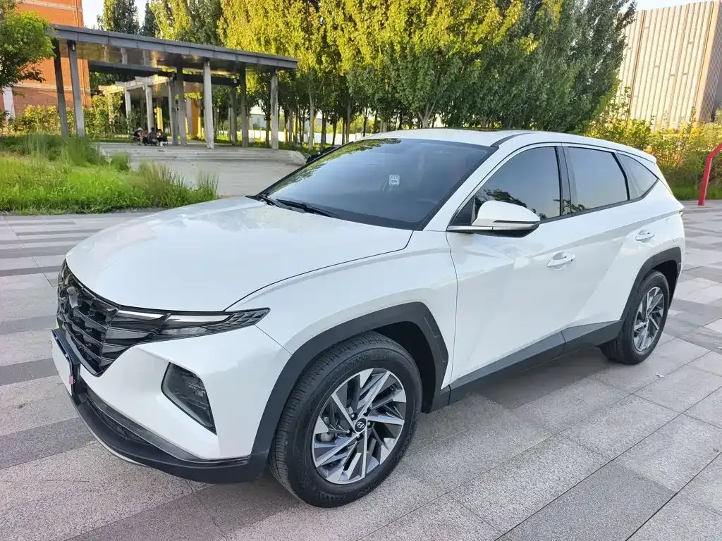 Hyundai Tucson — фото 1
