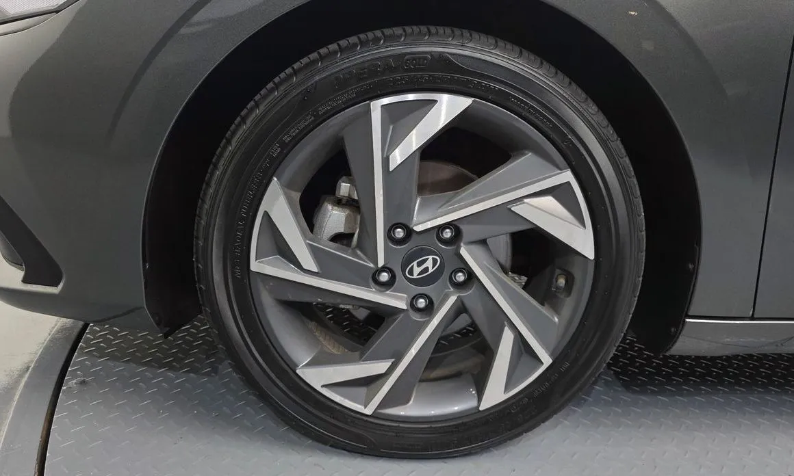 Hyundai AVANTE — фото 9