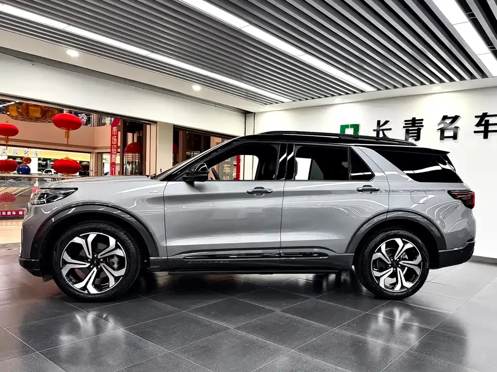 Ford Explorer — фото 2