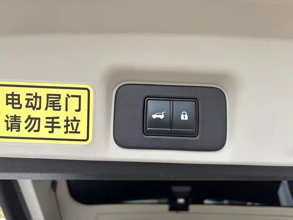 Nissan Ariya — фото 2