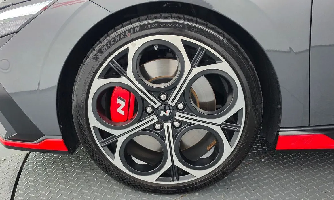 Hyundai AVANTE — фото 8