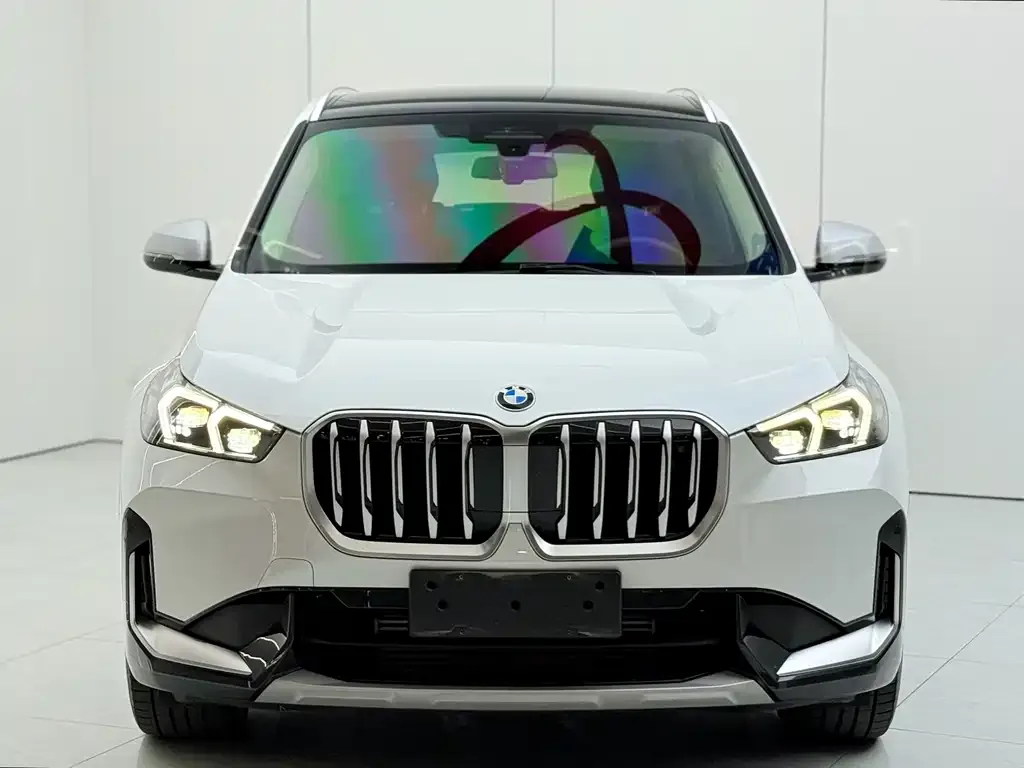 BMW X1 — фото 5