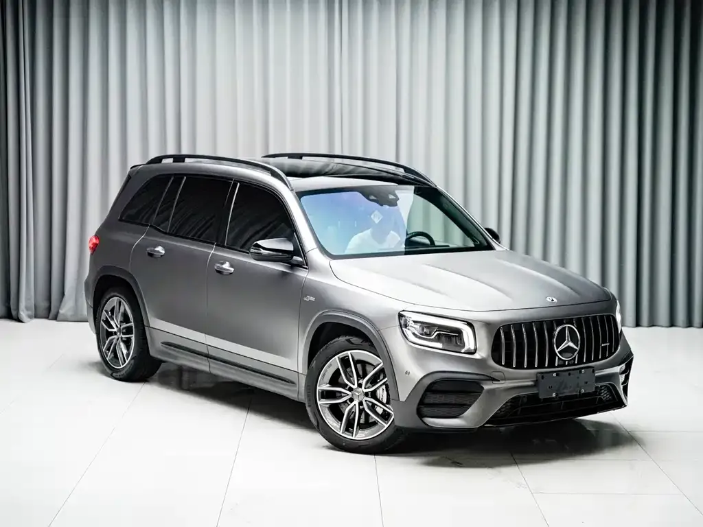 Mercedes-Benz GLB AMG — фото 10