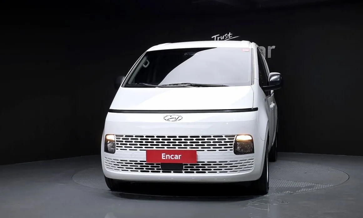 Hyundai Staria — фото 2