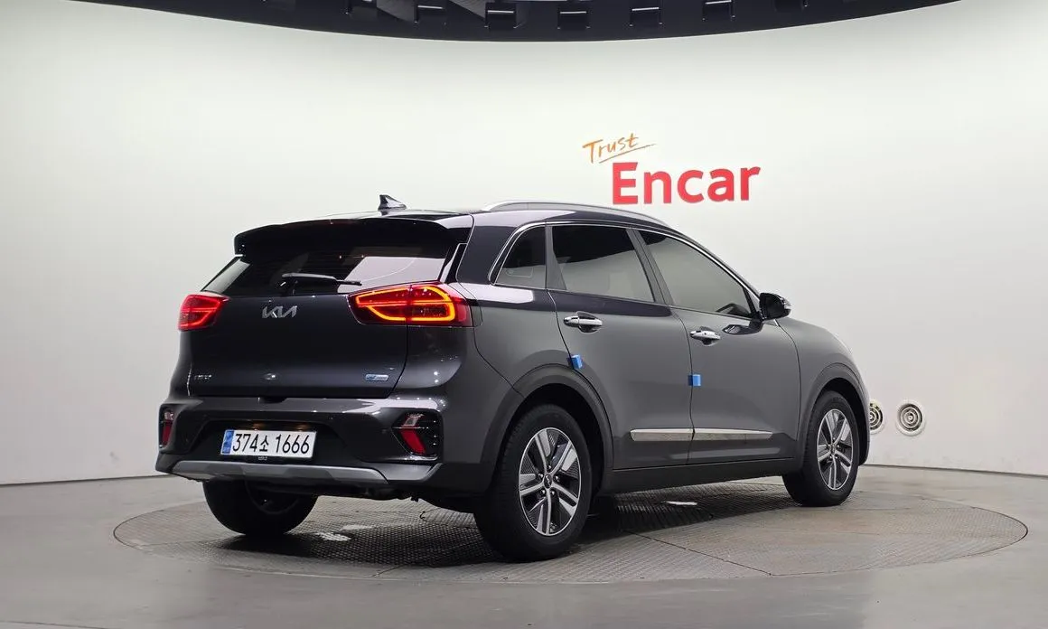 Kia Niro — фото 9