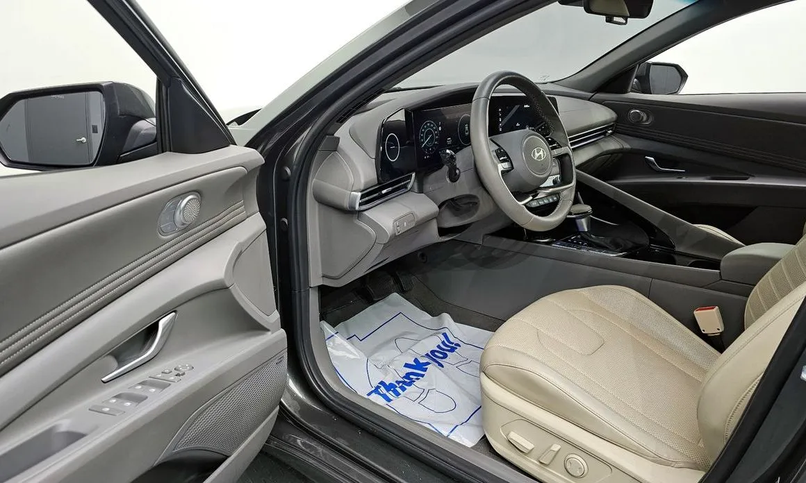 Hyundai AVANTE — фото 3