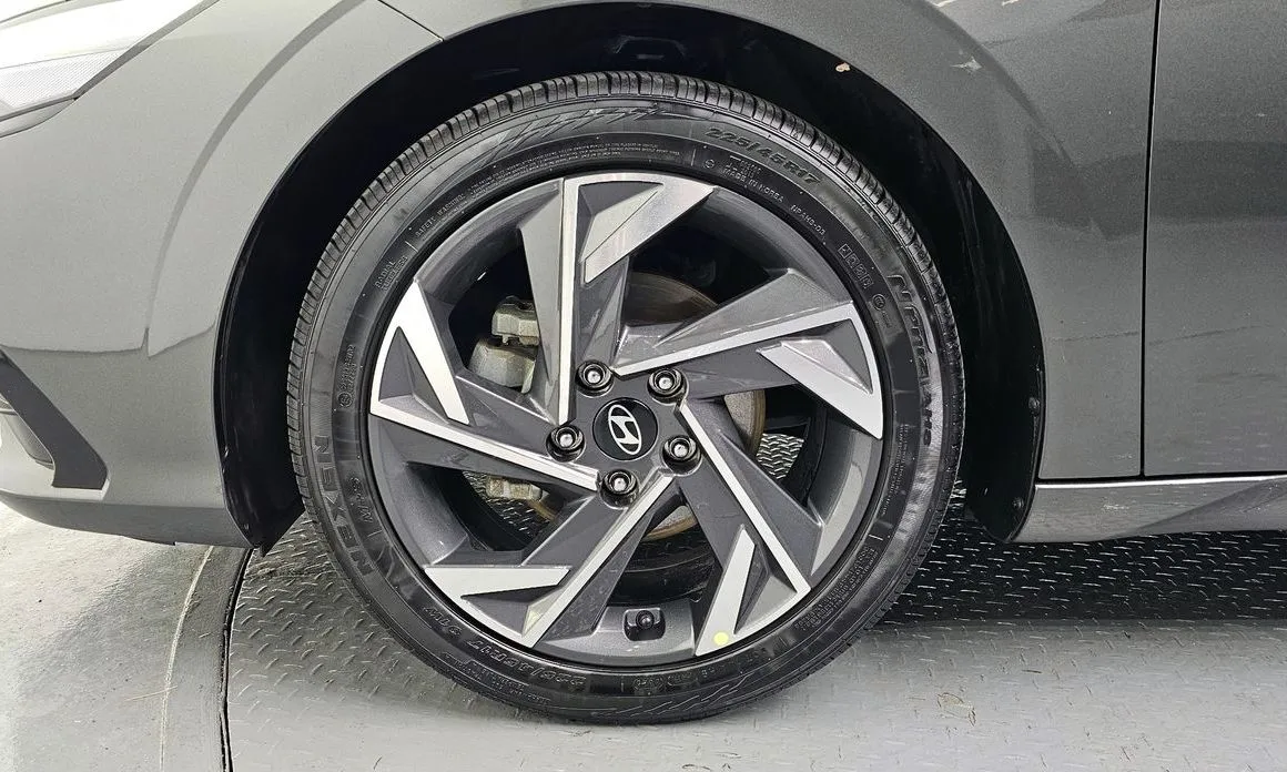 Hyundai AVANTE — фото 9