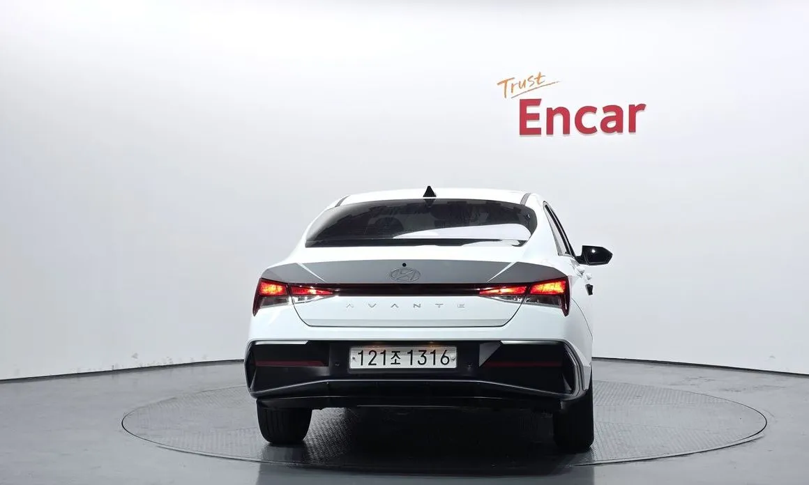 Hyundai AVANTE — фото 2