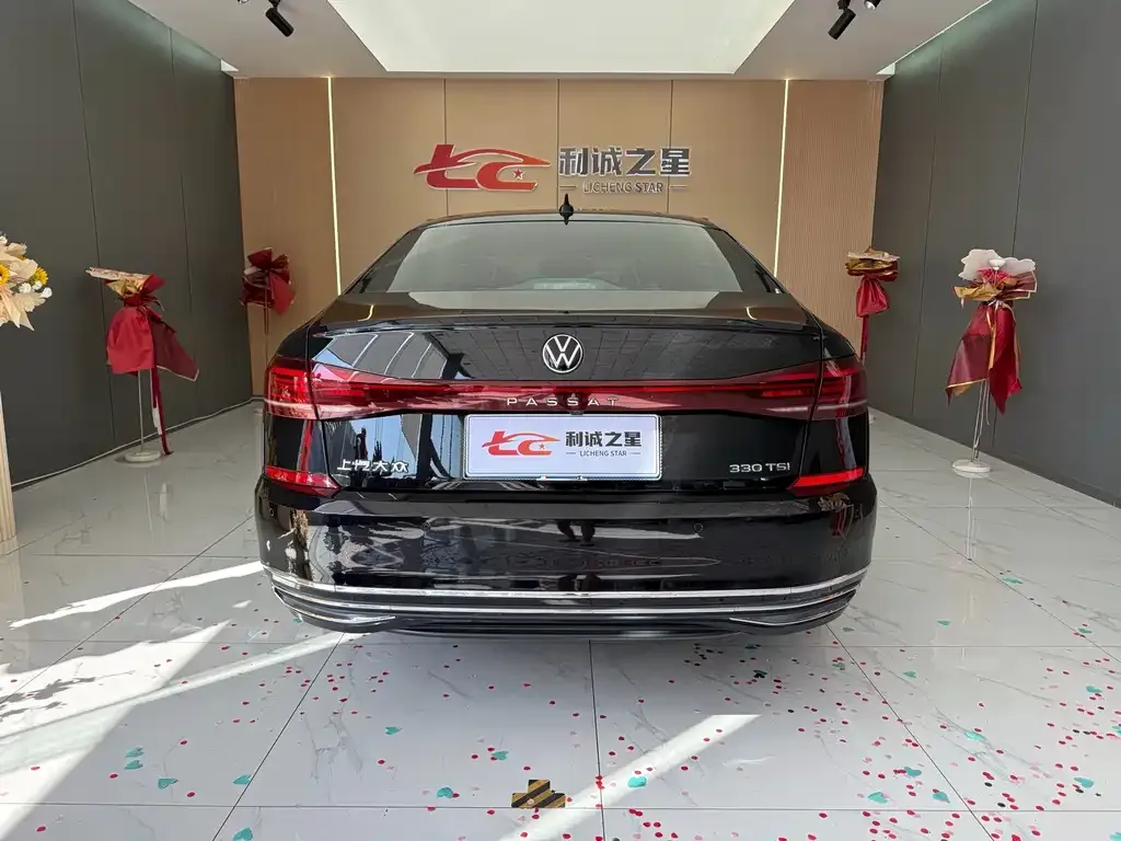 Volkswagen Passat — фото 4