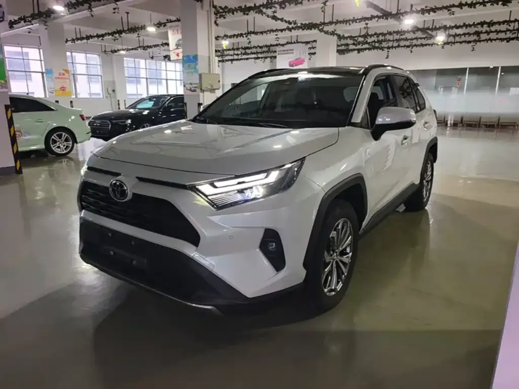 Toyota RAV4 — фото 6