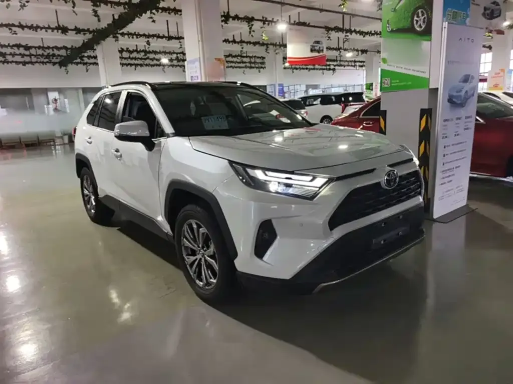 Toyota RAV4 — фото 9