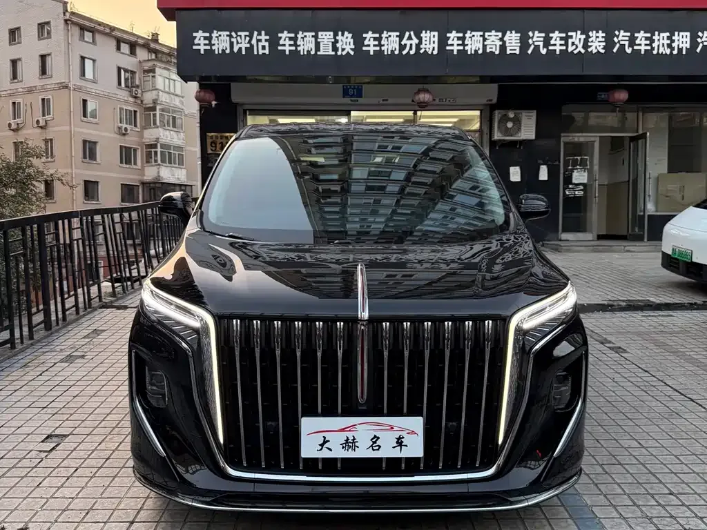 Hongqi HQ9 — фото 9