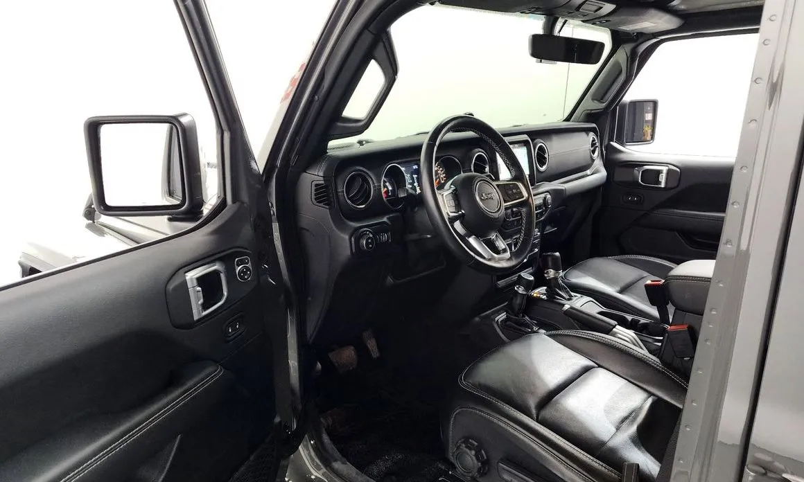Jeep Wrangler — фото 10