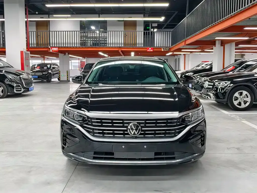 Volkswagen Passat — фото 6